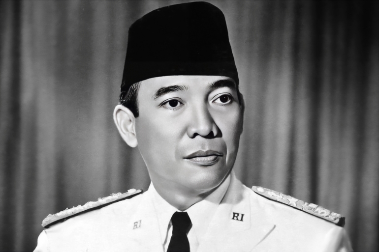 الرئيس الإنودنيسي الأسبق سوكارنو Ahmed Sukarno. Ahmed Sukarno, principal leader of Indonesia's nationalist movement against the Dutch, and the country's first president (1945-1968). (Photo by: Photo12/Universal Images Group via Getty Images) GettyImages-625142012