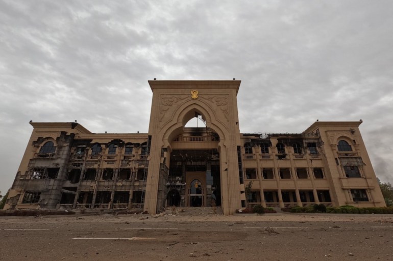 القصر والقصر الرئاسي