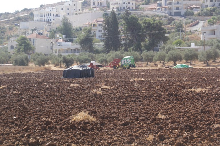 ابو نعيم: الفلسطينيون فقدوا الشعور بالاستقرار والأمن بفعل إرهاب المستوطنين (الجزيرة)