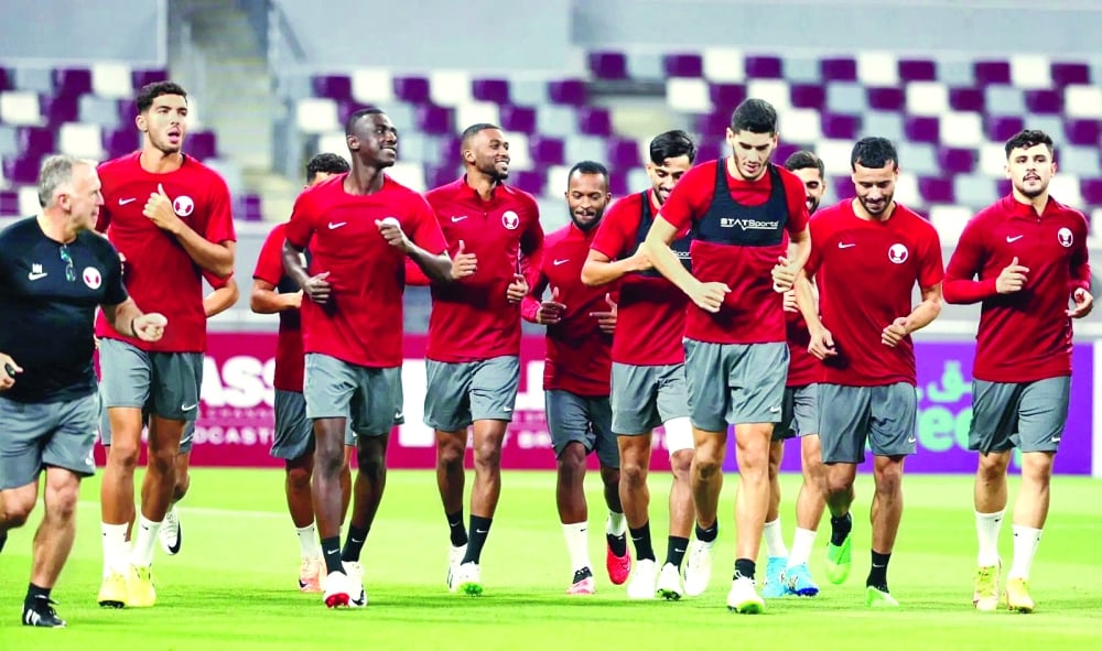 انطلاق معسكر العنابي للحدث القاري