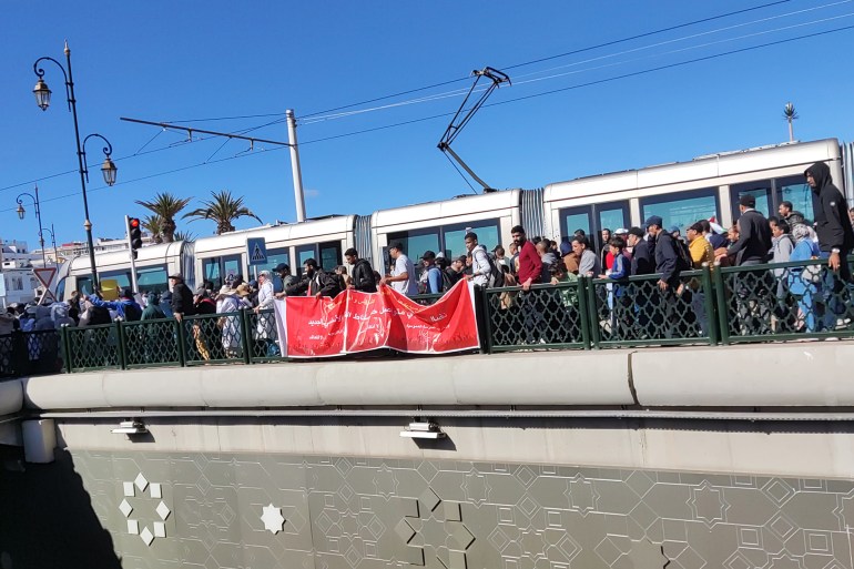 المغرب/ الرباط/ سناء القويطي/ مسيرة الأساتذة بالرباط احتجاجا على النظام الأساسي / مصدر الصورة: خاص بالموقع