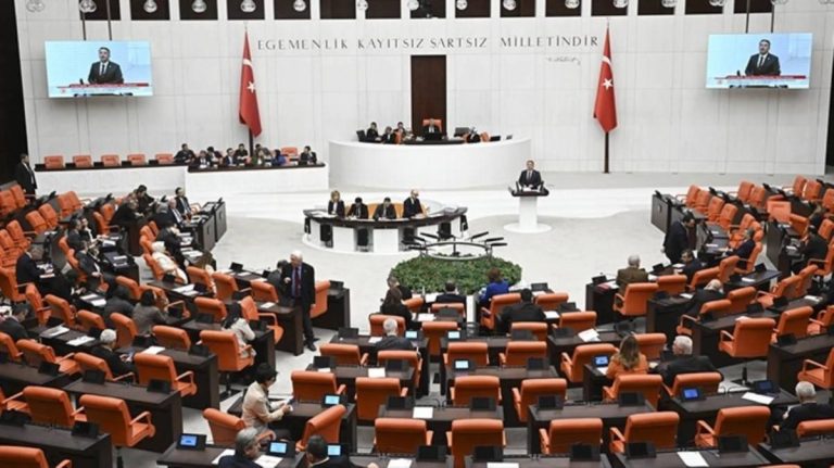 أمين «الناتو»: حرب أوكرانيا باتت معركة ذخيرة