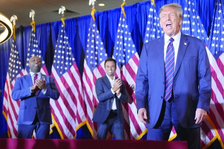 ترمب يقترب من انتزاع بطاقة الجمهوريين