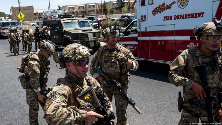  تهديد بالانفصال وتحذير من حرب أهلية.. ماذا يحدث في ولاية تكساس؟