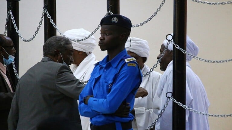  واشنطن: 5 ملايين دولار لمن يسهم في القبض على وزير سوداني سابق