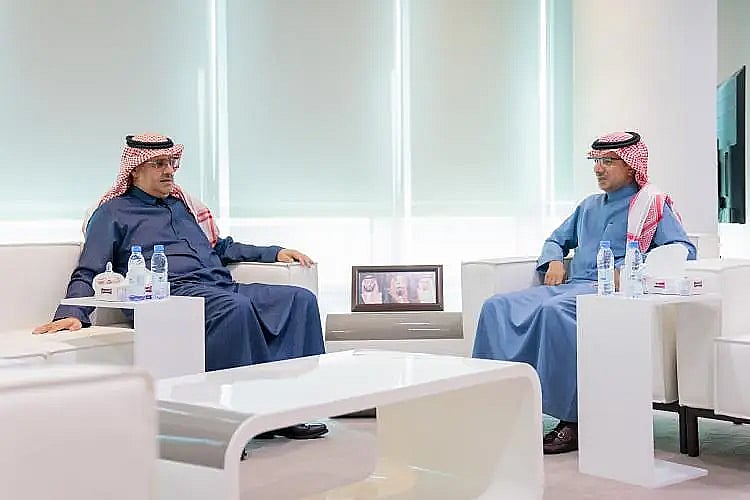 «الموارد البشرية» و«حقوق الإنسان» تبحثان تفعيل الشراكة بين الوزارة والهيئة