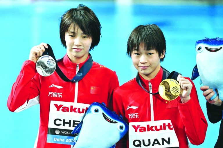 بحصد 4 ميداليات ذهبية برابع أيام منافسات البطولة العالمية.. سيطرة صينية على ذهب مونديال الألعاب المائية