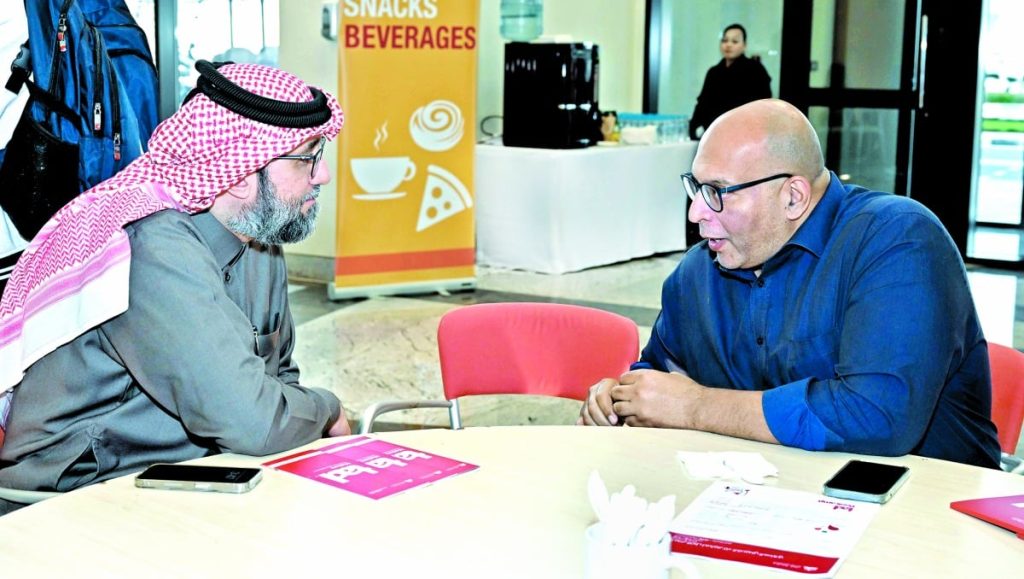  جامعة قطر: تطوير مهارات طلبة الدراسات العليا في الكتابة البحثية