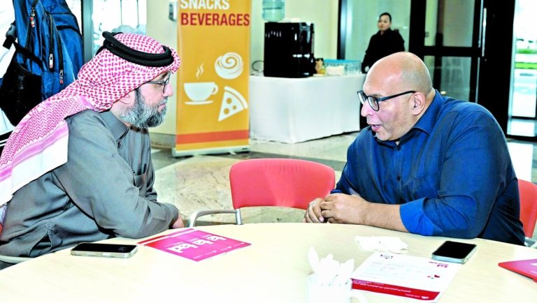  جامعة قطر: تطوير مهارات طلبة الدراسات العليا في الكتابة البحثية