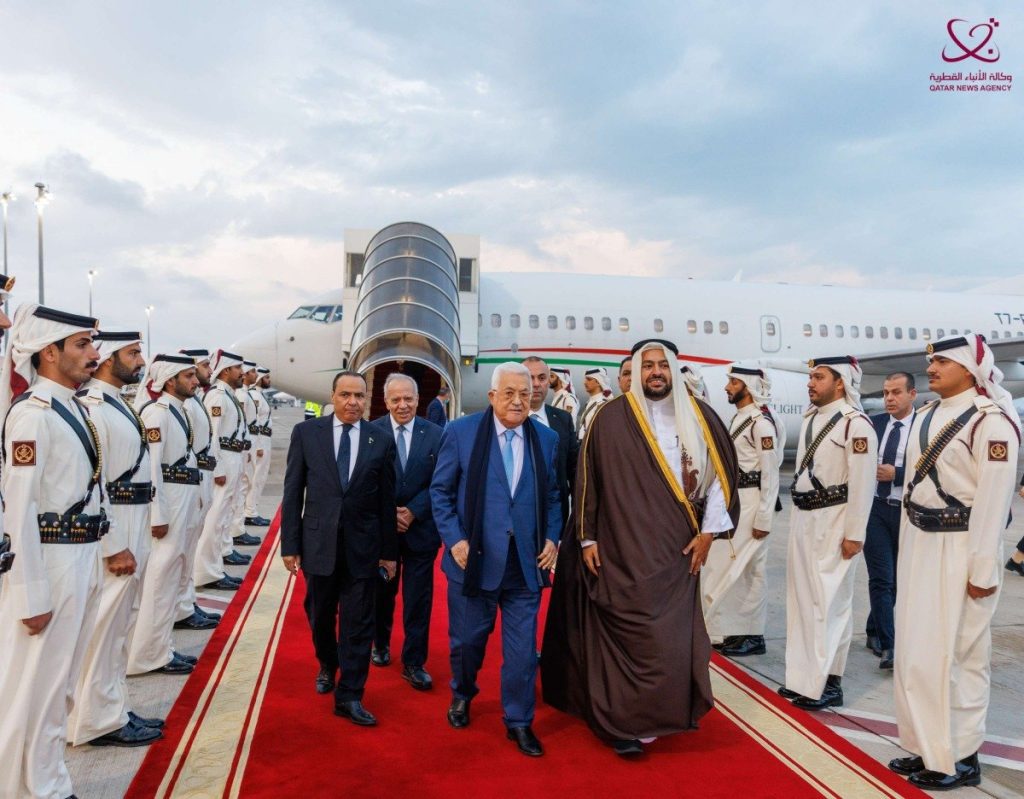  الرئيس الفلسطيني يصل إلى الدوحة في زيارة عمل للبلاد