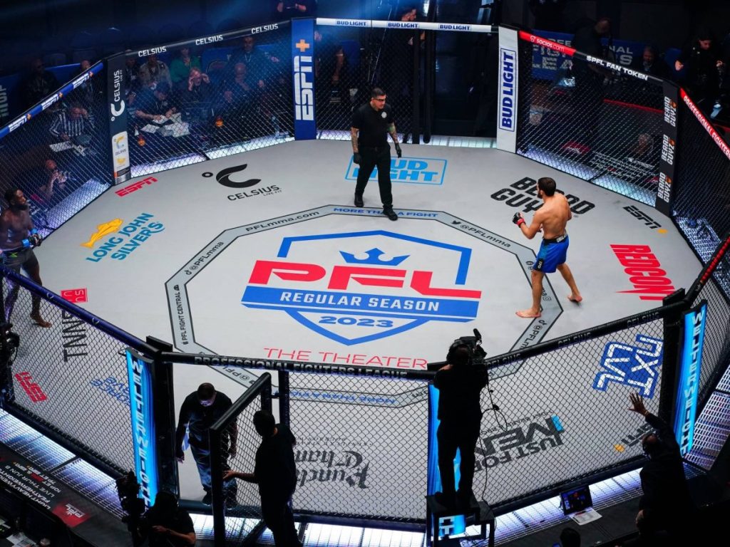 موسم الرياض يطرح تذاكر «فنون القتال المختلطة»