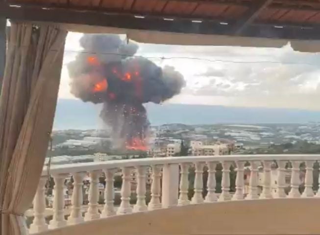  تطور جديد.. غارتان إسرائيليتان تستهدفان بلدة الغازية في صيدا اللبنانية “فيديو”