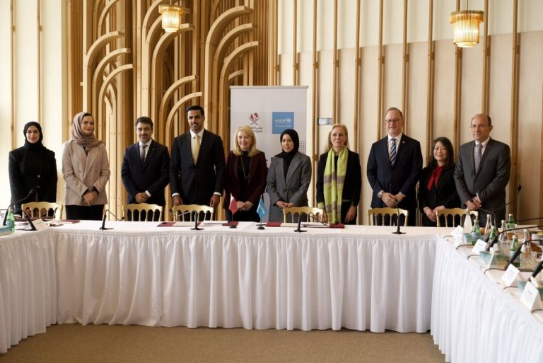  صندوق قطر للتنمية واليونيسف يشاركان في حوار استراتيجي ويوقعان اتفاقيتين لدعم حقوق الطفل والتنمية العالمية