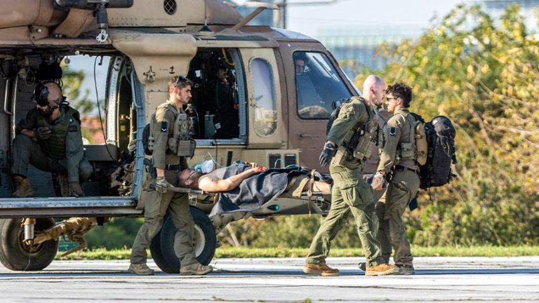  13 مجزرة جديدة بغزة.. الاحتلال: نخوض أعقد حرب برية في التاريخ