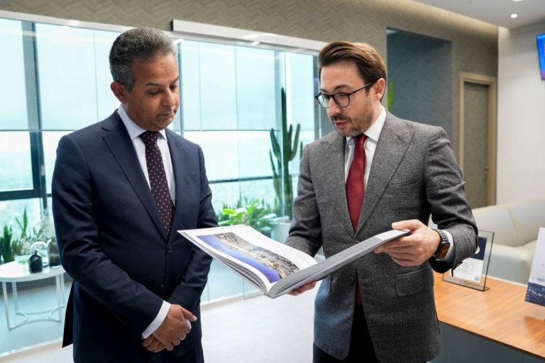  مدير عام وكالة الأنباء القطرية ورئيس مجلس إدارة وكالة أنباء الأناضول التركية يبحثان تعزيز التعاون المشترك