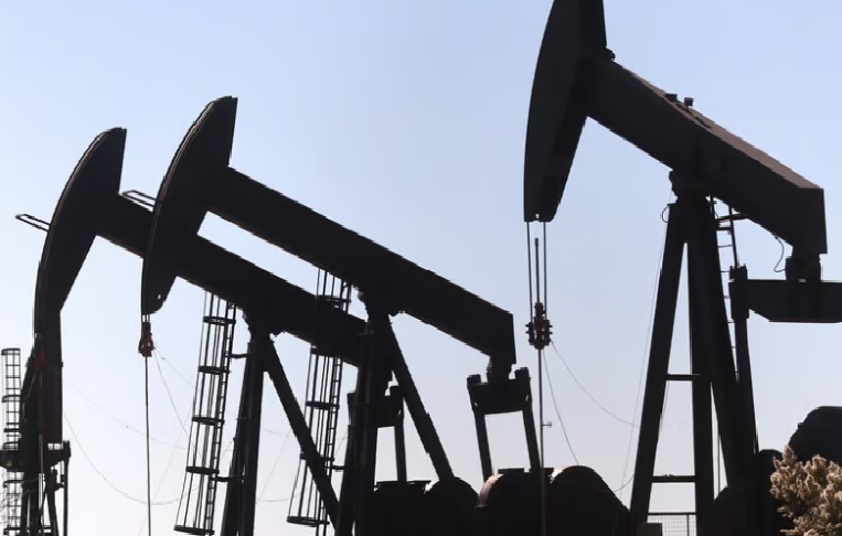 ارتفاع أسعار النفط.. وخام برنت يسجل 81 دولارا للبرميل