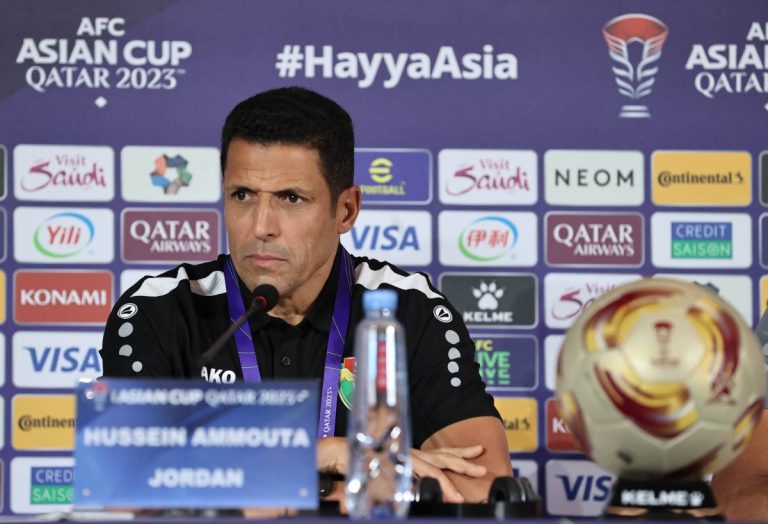 عموتة: حينما نخسر اللوم على المدرب… وعند الانتصار تتحدثون عن «الروح القتالية»!