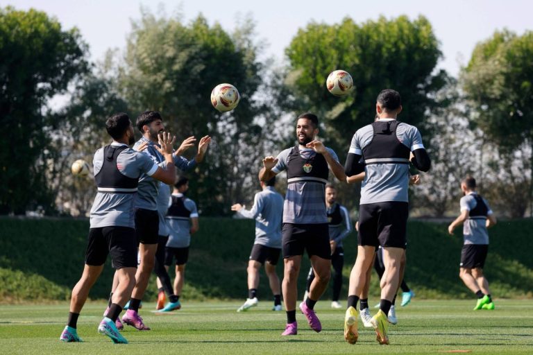 كأس آسيا: «العنابي» للاحتفاظ بزعامة القارة… و«النشامى» لمعانقة الحلم