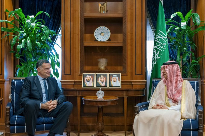 الجبير يستقبل سفير الاتحاد الأوروبي لدى المملكة لبحث تعزيز التعاون