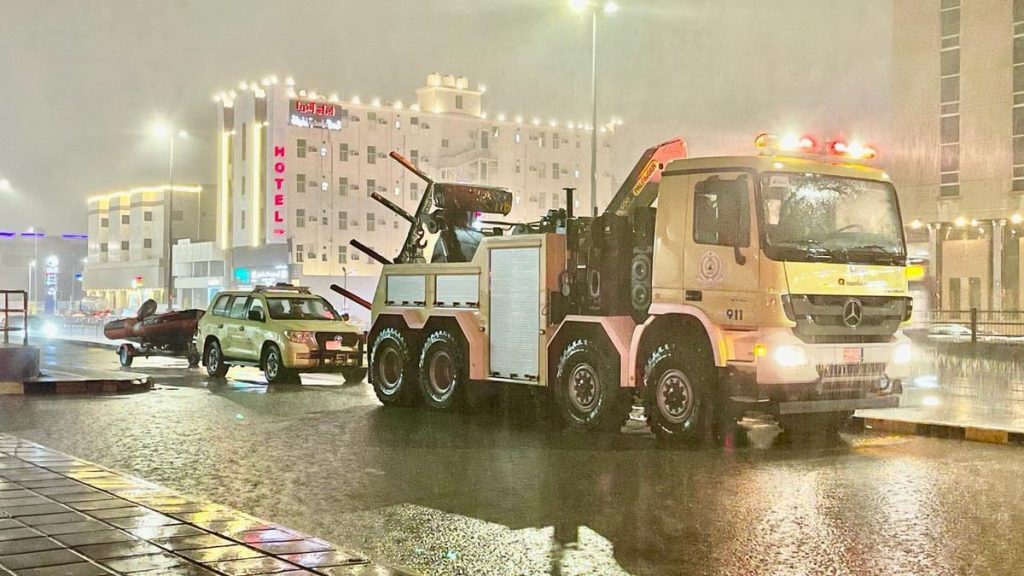 الدفاع المدني يدعو إلى الحيطة من تقلبات جوية على معظم مناطق المملكة