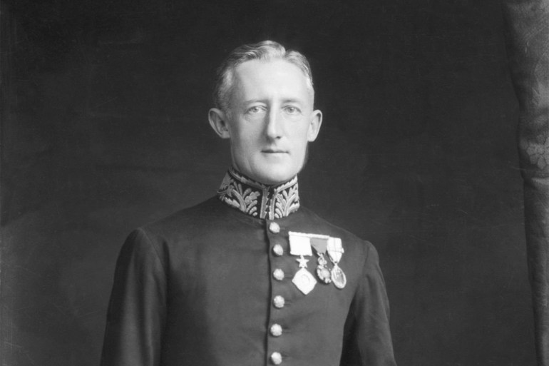 Sir Percy Zachariah Cox (1864 - 1937), a British soldier and diplomat who was instrumental in the formation of an independent Iraq after World War I. Circa 1905. (Photo by Elliott & Fry/Hulton Archive/Getty Images)