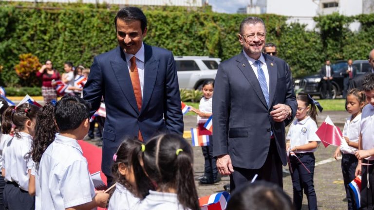  سمو الأمير يؤكد أنه بحث مع رئيس كوستاريكا سبل تعزيز الصداقة والتعاون الثنائي