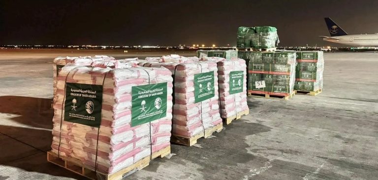 مغادرة الطائرة الإغاثية السعودية الخامسة عشرة لدعم الشعب السوري