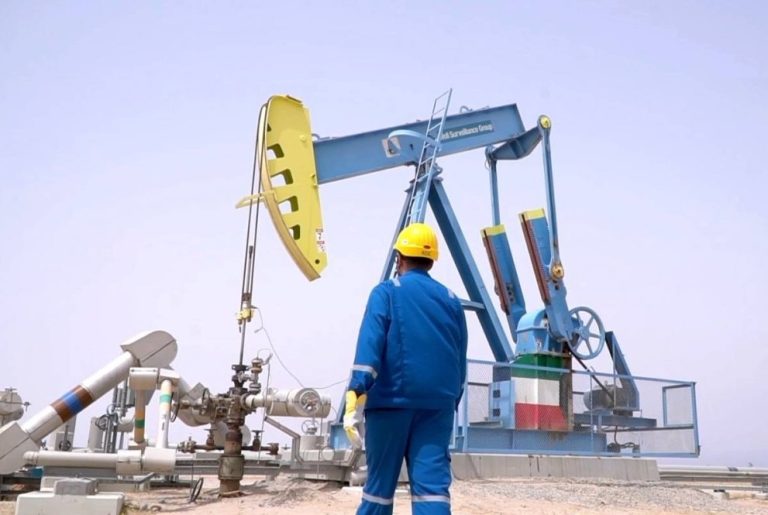  سعر النفط الكويتي يرتفع إلى 65.53 دولار للبرميل