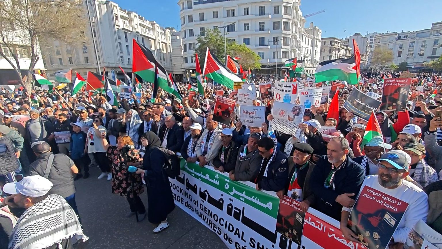 المغاربة بصوت واحد: لا لرسو “سفن الإبادة” في موانئنا