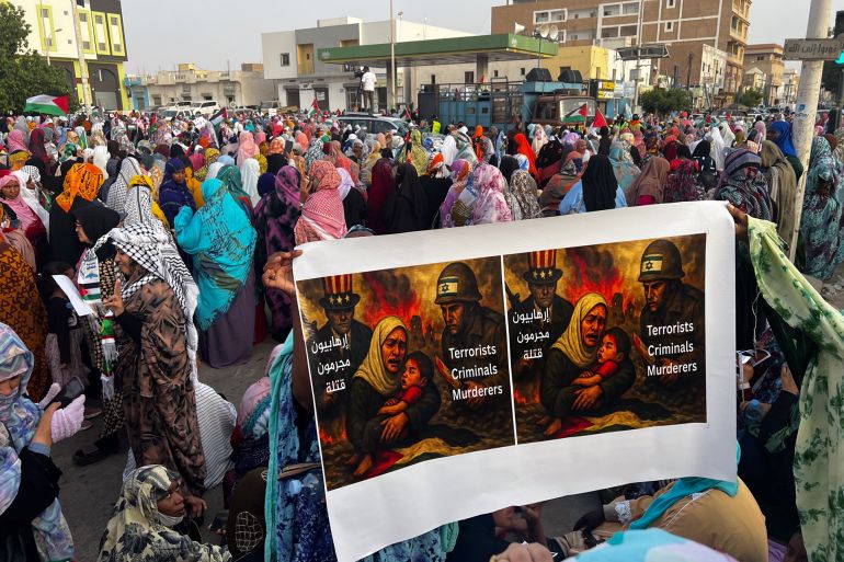 صور من المسيرة النسائية للجزيرة