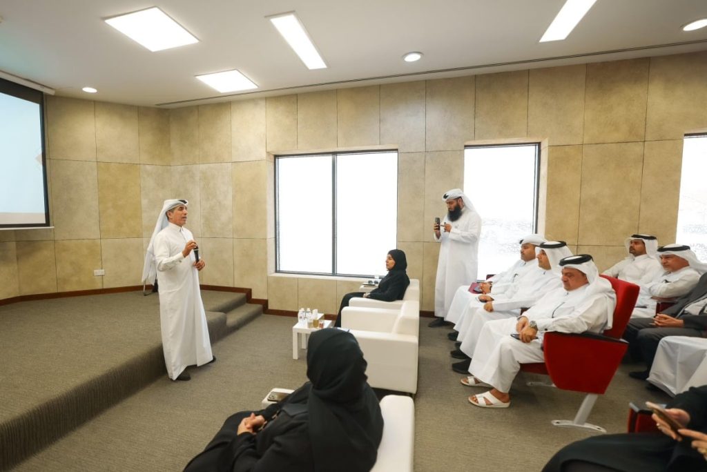  وزارة التربية والتعليم تختتم برنامج بناء القدرات القيادية وتحتفل بختام مشروع “قيمي ترسم هويتي”