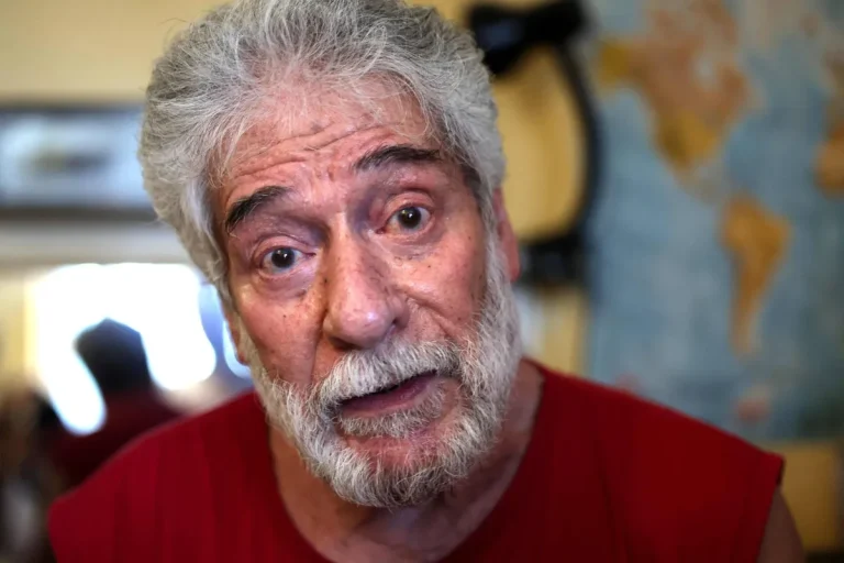 اللبناني جورج عبد الله يخرج من السجن في فرنسا بعد 40 عاماً