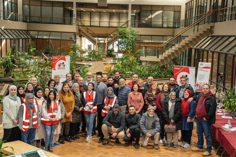 عضو مجلس إدارة منظمة جسور للوافدين الجدد، خلال اختتام ورشة عمل تدعم الوافدين الجدد في المجتمع وتذليل صعوبات الاندماج
