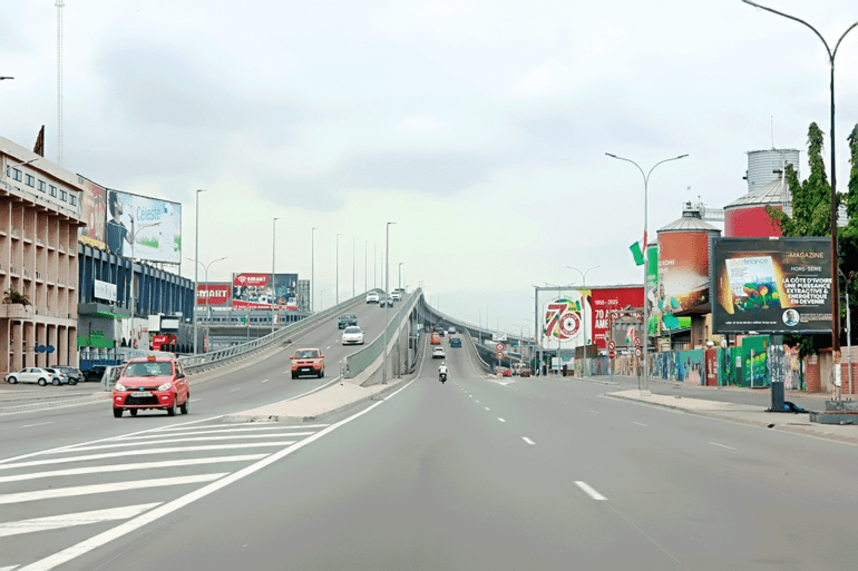 _أبيدجان Abidjan بها الكثير من الجسور (الجزيرة نت)