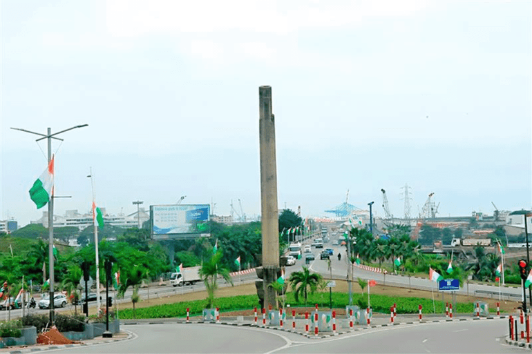 _ساحة الجمهورية- أقدم ساحة في أبيدجان وأكثرها رمزية abidjan (الجزير نت)