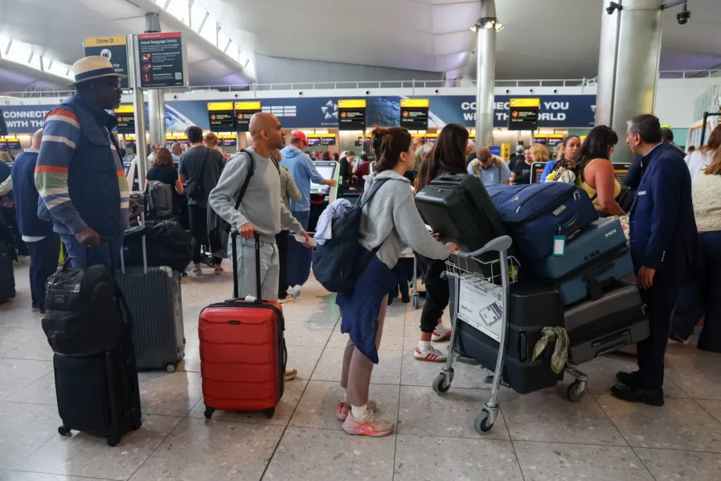 بريطانيا: اعتقال مشتبه به في هجوم الكتروني أثر على مطارات أوروبية