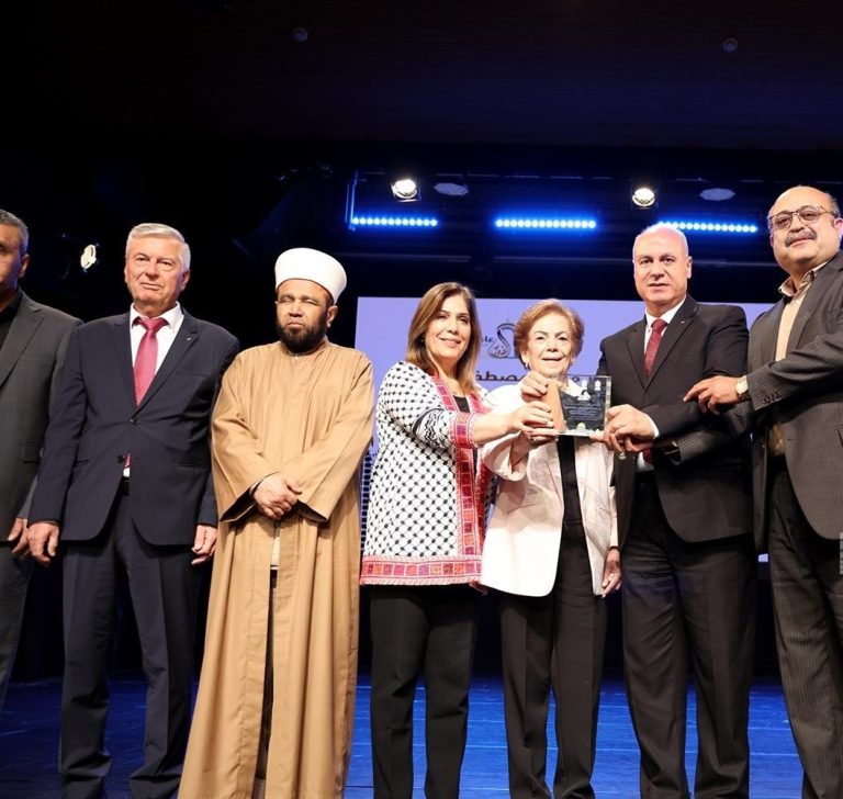  كاتبة ليبية تفوز بجائزة القدس للمرأة العربية للإبداع الأدبي