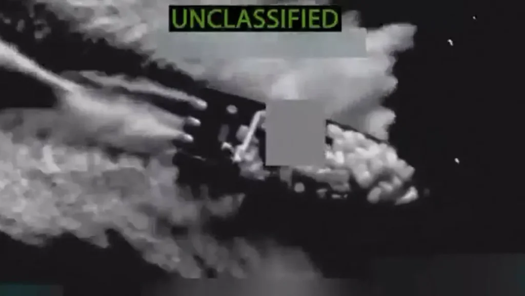 مقتل 4 بضربة أميركية على قارب يشتبه بتهريبه مخدرات في المحيط الهادئ