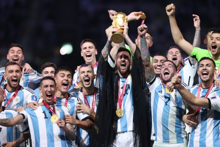  ميسي: سأستمع لجسدي قبل التفكير في حلم الدفاع عن لقب مونديال قطر 2022