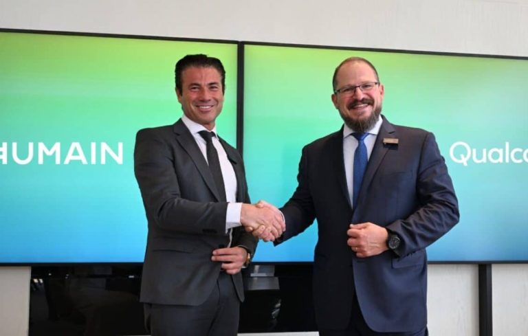 “هيوماين” و”كوالكوم” تتعاونان لإطلاق أول منظومة هجينة للذكاء الاصطناعي في السعودية