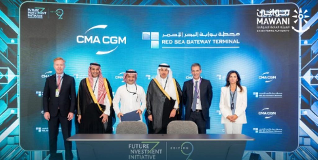 توقيع اتفاقية بين “محطة بوابة البحر الأحمر” و”CMA CGM” لتطوير وتشغيل محطة الحاويات الرابعة في ميناء جدة الإسلامي باستثمارات 1.7 مليار ريال