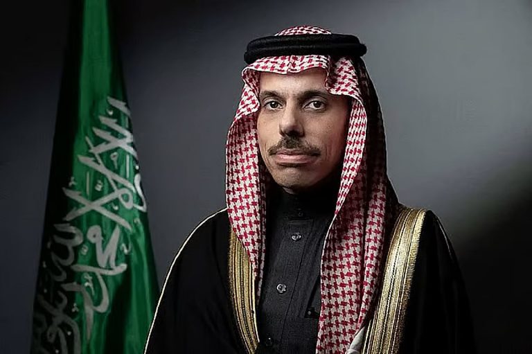 وزير الخارجية يستقبل وزير خارجية أوروغواي