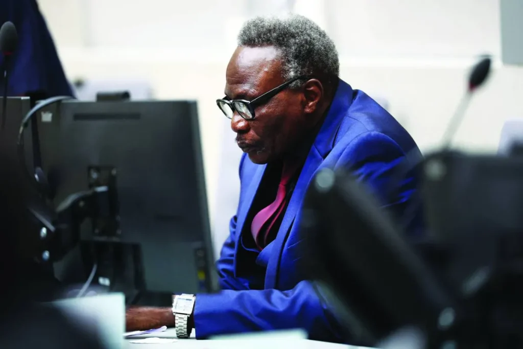 «قاتل بالفأس»… الادعاء يطالب «الجنائية الدولية» بالسجن المؤبد لزعيم بميليشيا «الجنجويد» في دارفور