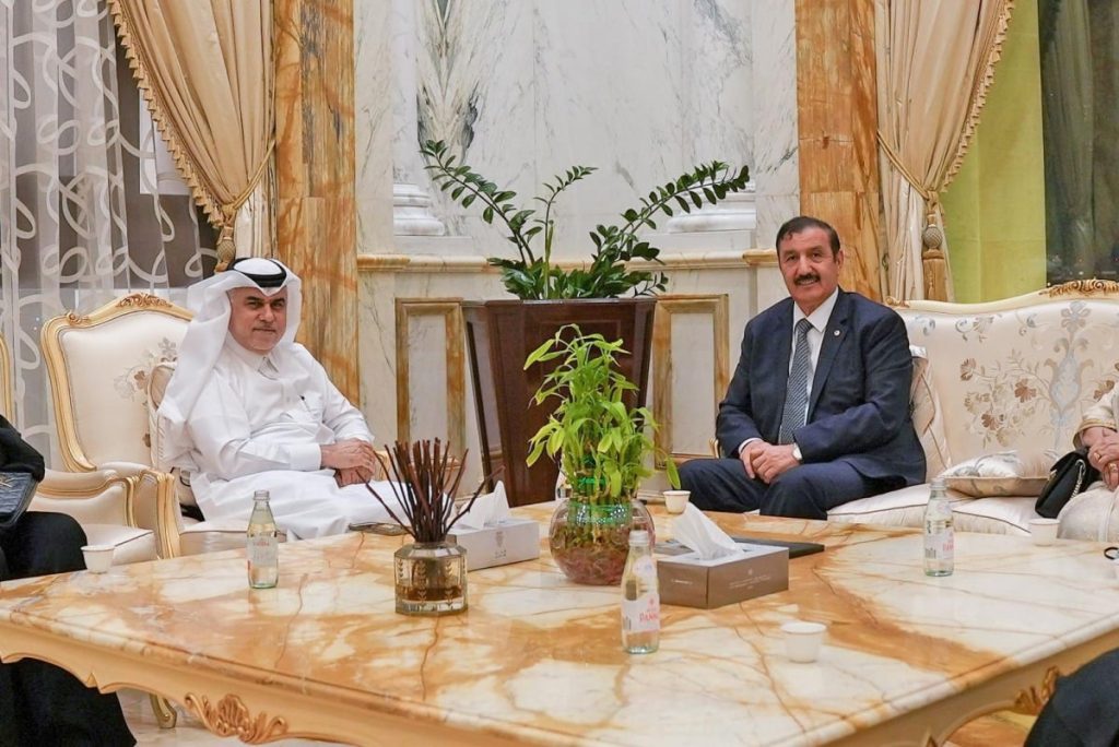  بالازو نيرو تدشن جناح Hasnia Couture في الحزم مول