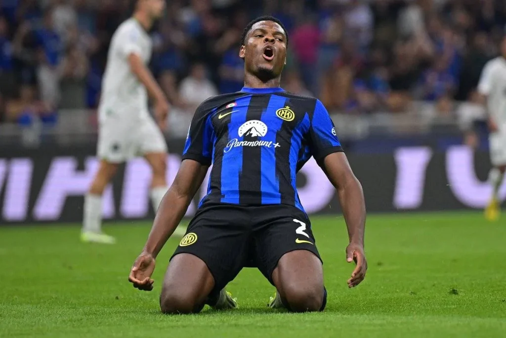 دومفريس وخيمينيز يغيبان عن «ديربي الغضب»