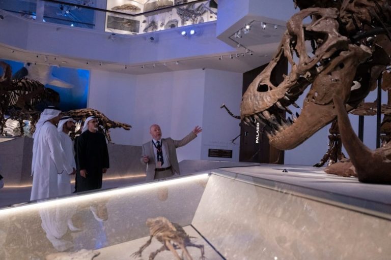  ولي عهد أبوظبي يفتتح متحف التاريخ الطبيعي الأكبر من نوعه في الشرق الأوسط