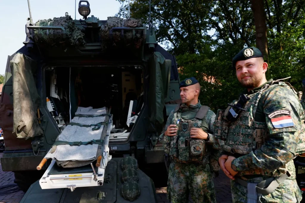 الجيش الهولندي يستخدم أسلحة على ضد مسيّرات فوق قاعدة جوية