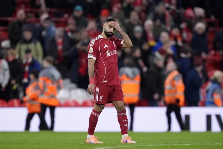  نصيحة لآرني سلوت: استبعد صلاح من التشكيلة الأساسية ليعود للانتصارات