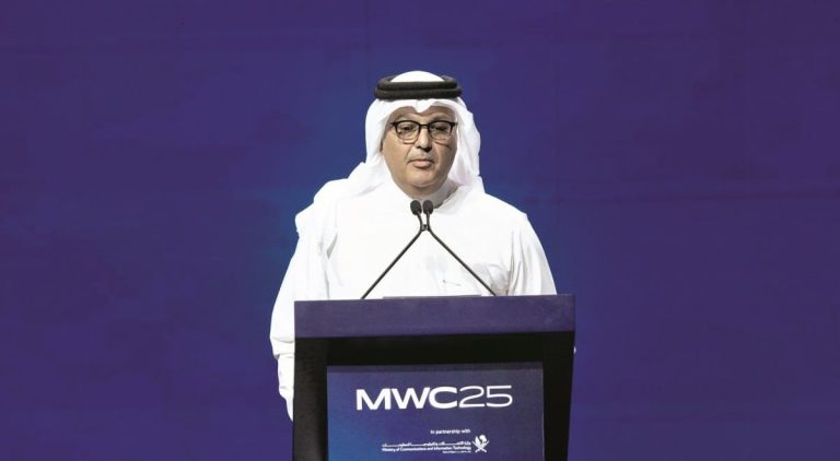  المؤتمر العالمي للجوال.. وزير الاتصالات: الانتقال إلى بنية رقمية أكثر ذكاء وكفاءة