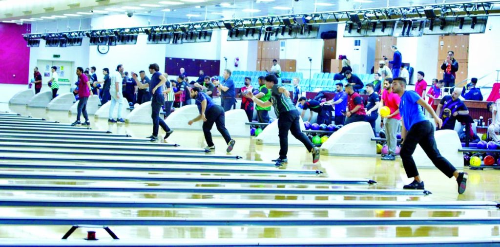  القطري غانم أبو جسوم يتصدر الترتيب العام في سادس أيام بطولة كأس سمو الأمير للبولينج